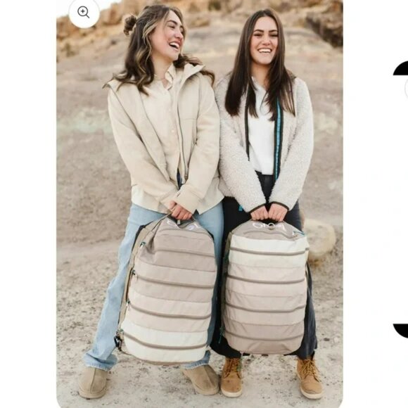 TOBIQ 30L Badlands Duffle Bag - Picture 4 of 6